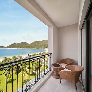 Deluxe Ocean view King Balcony